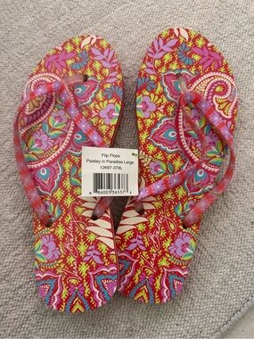 NWT Vera Bradley Pink Paisley in Paradise Patterned Flip Flops - Large 9/10